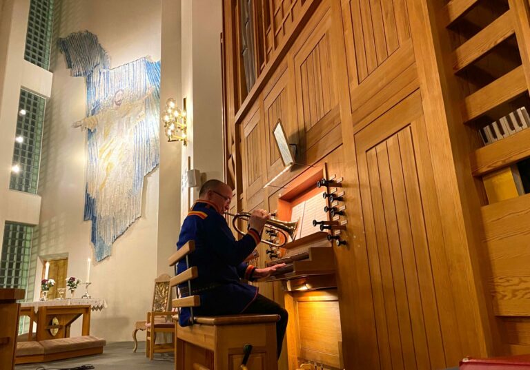 Sápmi Fantasia ble spilt på et Ryde og Berg Orgelbyggeri som inneholder 118 stemmer. Det stod ferdig i 1989 og regnes som et av de beste orglene i landsdelen. Foto: Inger Unstad
