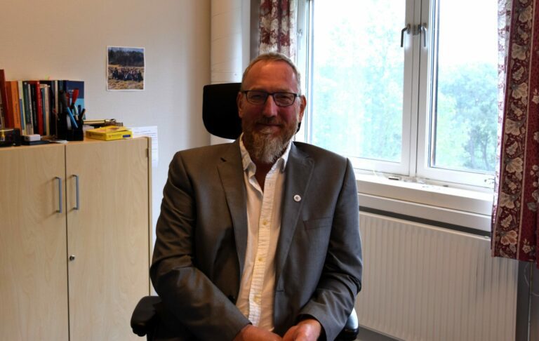 Rektor ved skolen i Gravdal Ole Gunnar Søstrand. Foto: Gustav Fauskanger Pedersen.