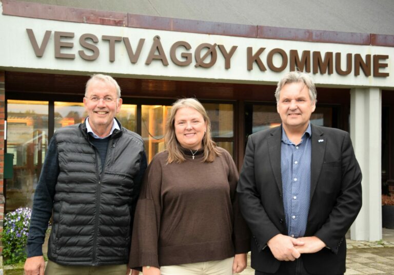 Den påtroppende posisjonen i Vestvågøy kommune har lagt frem sine planer og ambisjoner for de neste fire årene. Noen av punktene kan virke svært kostbare. Foto: Gustav Fauskanger Pedersen.